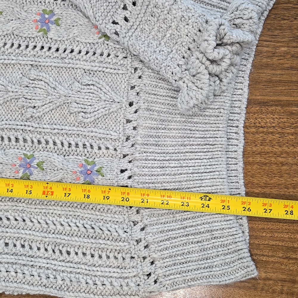 Zara Embroidered Floral Cottagecore Oversized Sweater Ruffle Sleeves Medium - Picture 6 of 15
